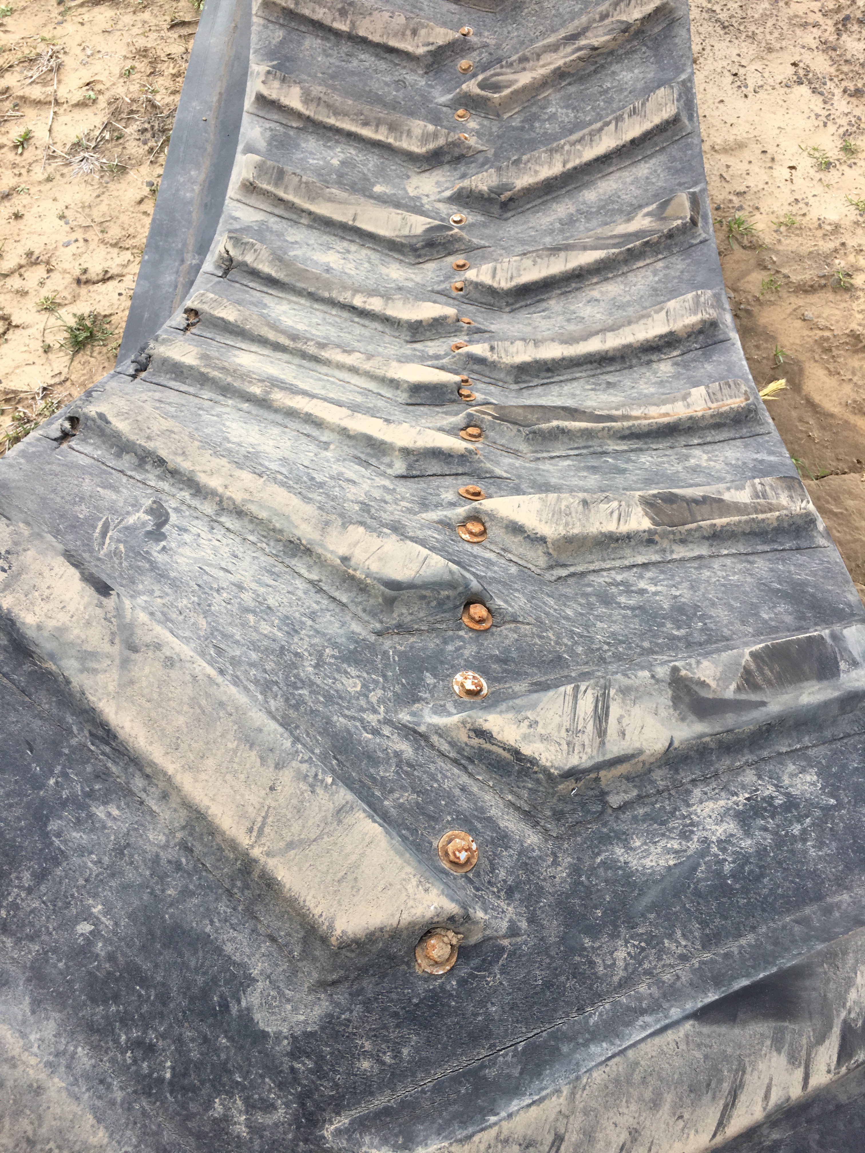 Camoplast Used 30" Cat Challenger 65-95 Track