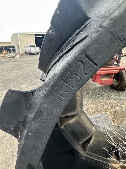 (image for) 30" Agco MT700 Camoplast Track