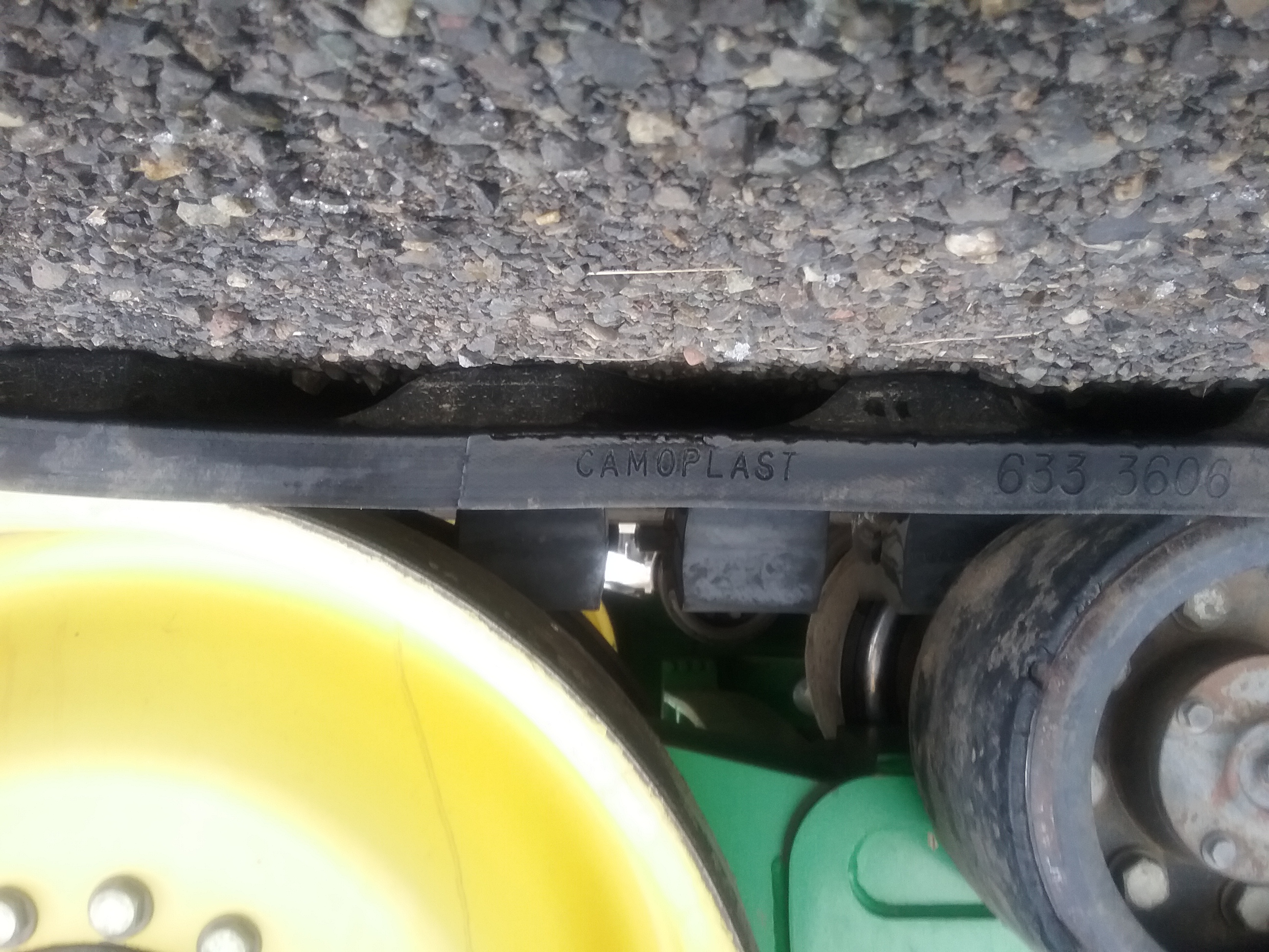 (image for) Camoplast Used John Deere Track Set (4)