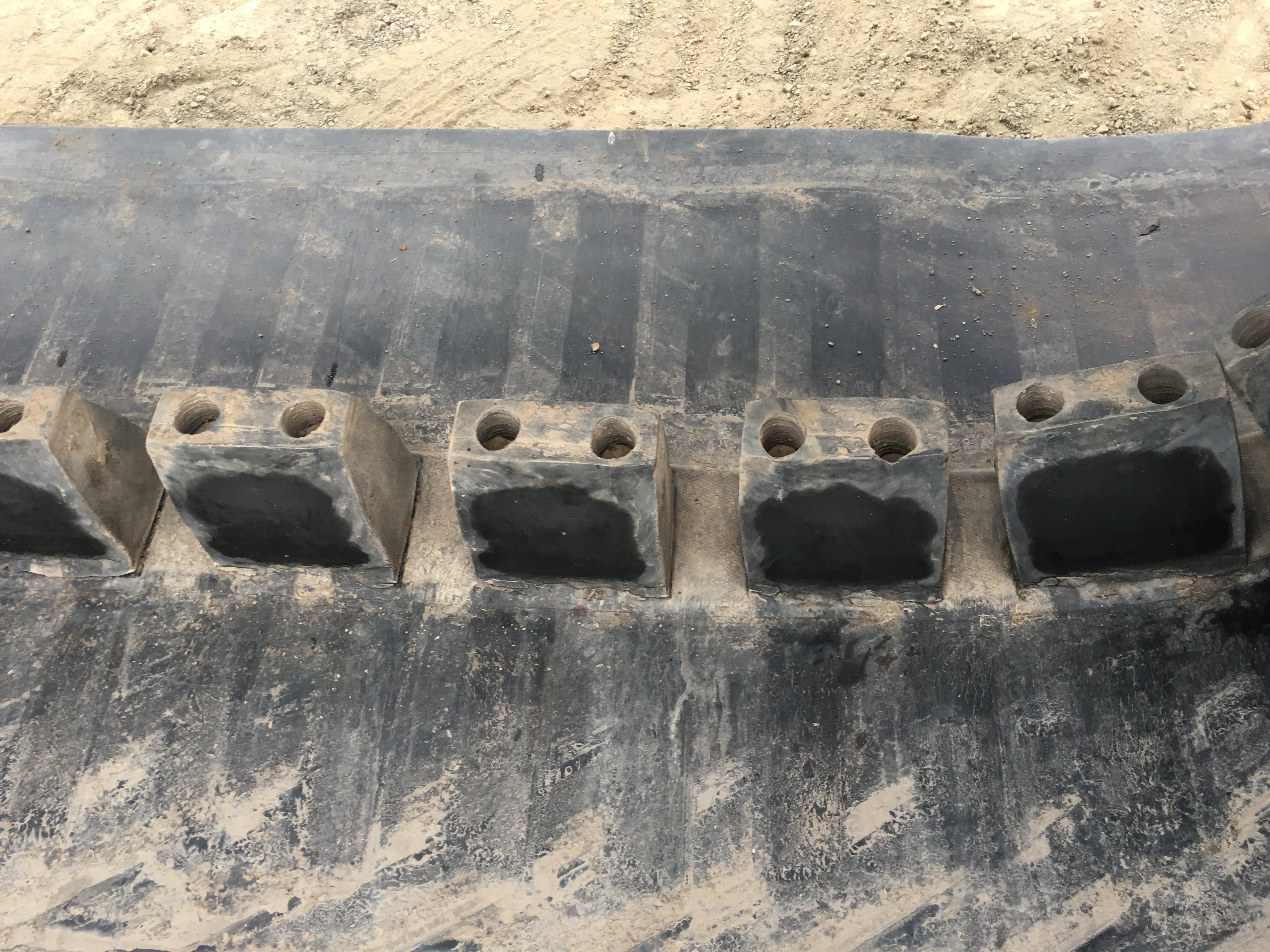 Used 30" Cat Challenger 65-95 Track