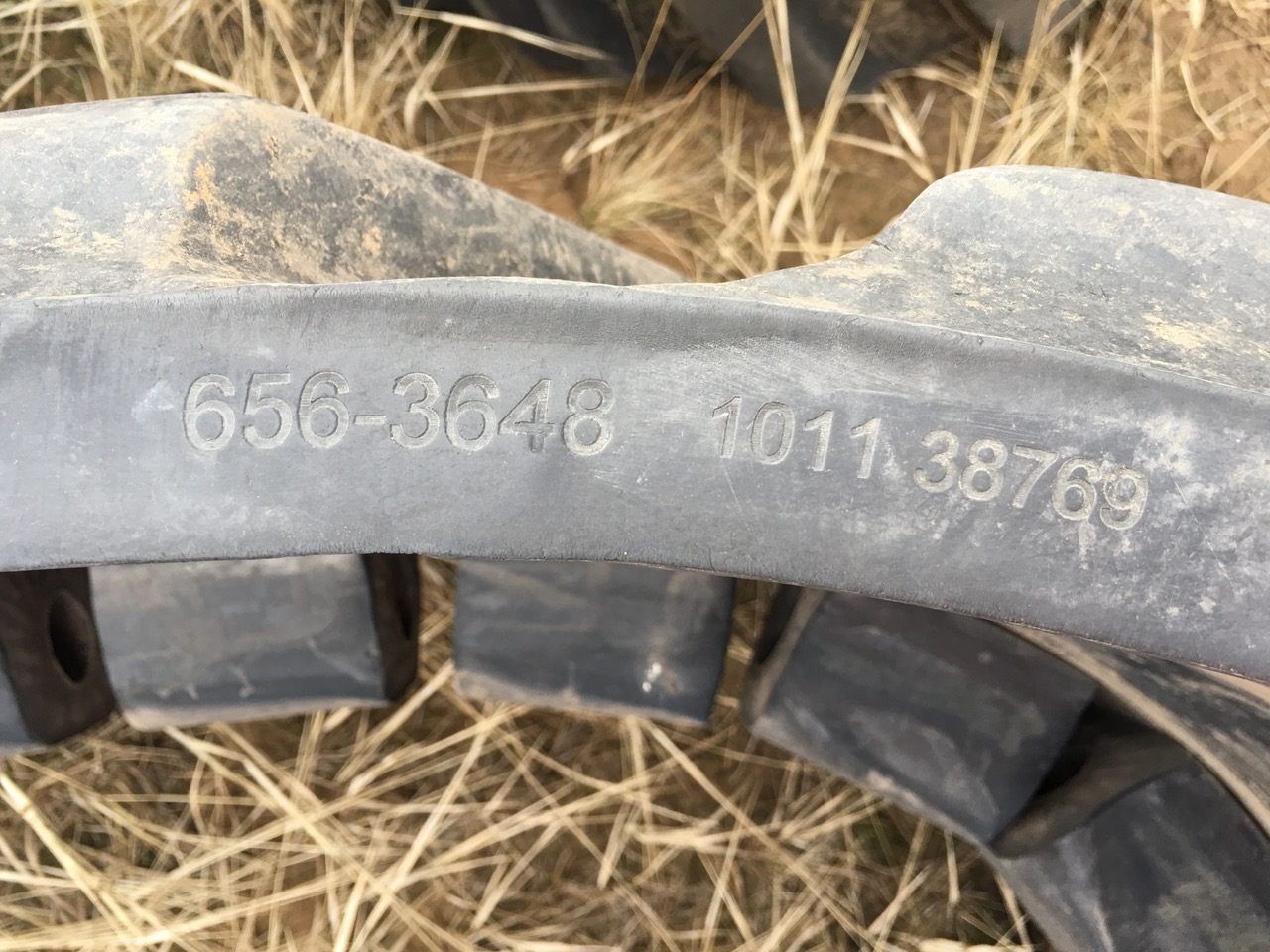 (image for) Agco MT800 36" Used Camoplast Track - Click Image to Close