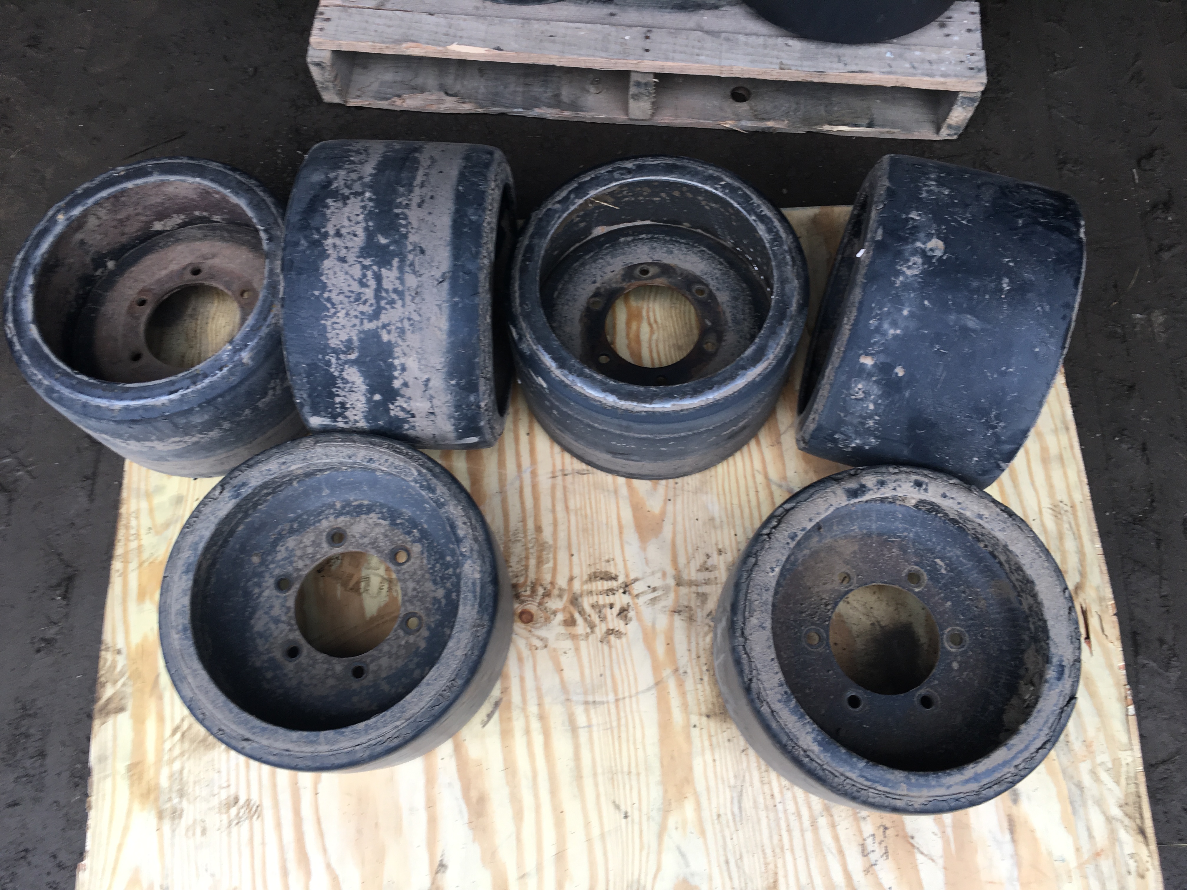 (image for) Used Cat Challenger 65-95 Midroller Wheels